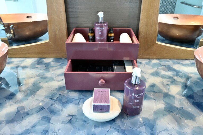 バスアメニティはアスプレイ。