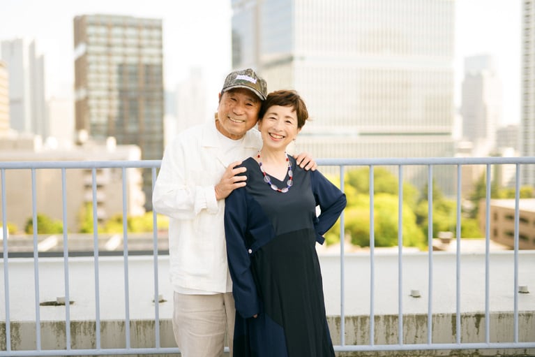 近田春夫さんと阿川佐和子さん。