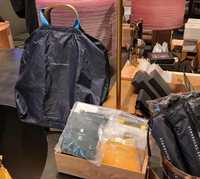 日常生活で大活躍すること間違いなしのエコバッグ。