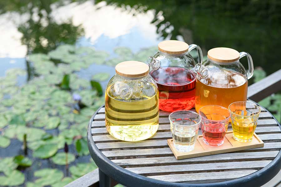 「温泉の時間」では、水分補給や肝臓の疲れをとるお茶など、3種を用意。