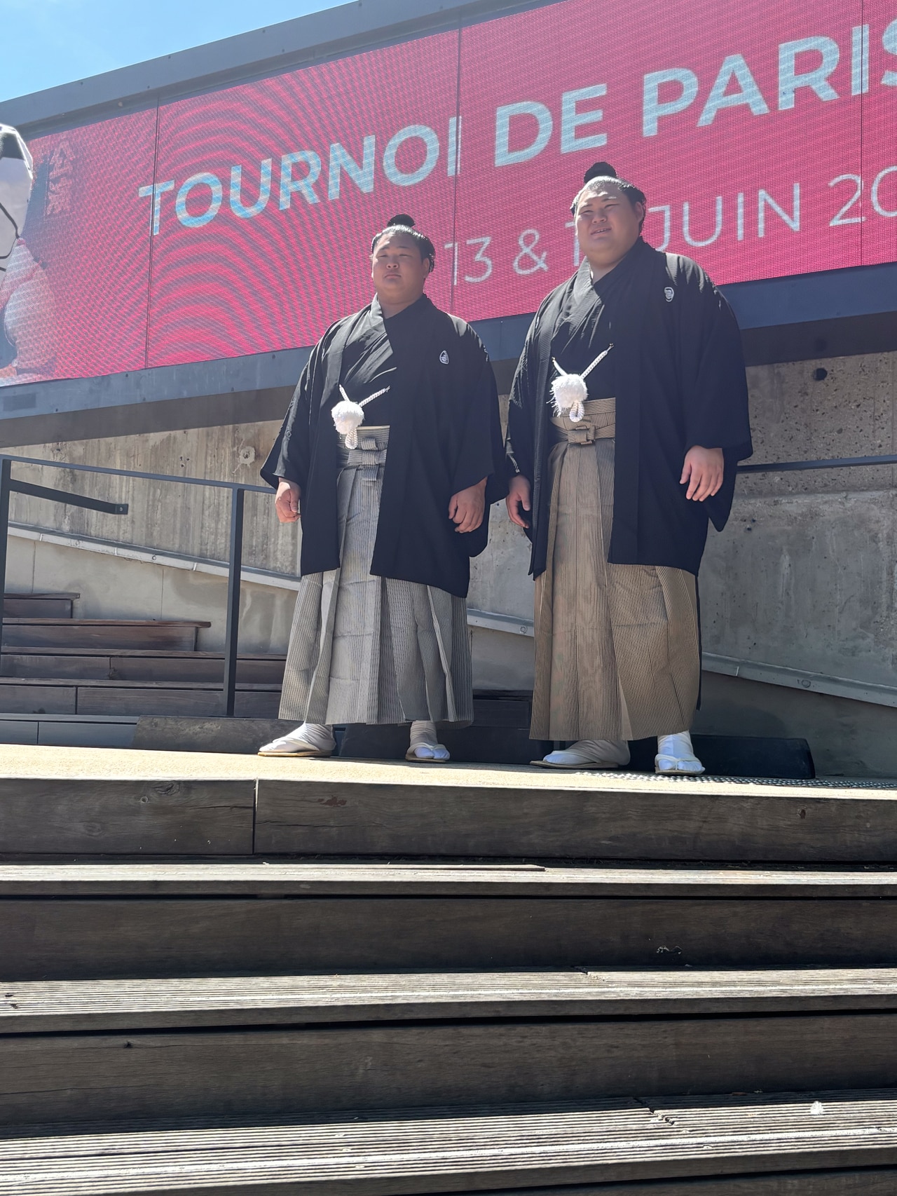 大の里関と欧勝海関。