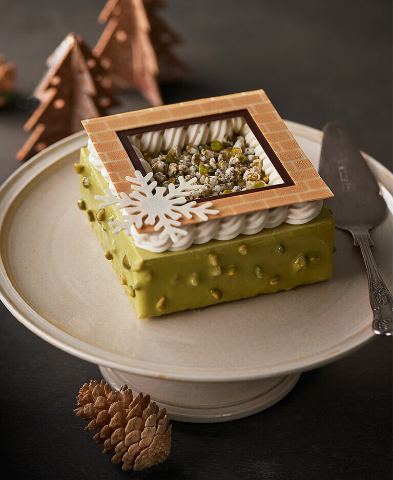 ザ・キャピトルホテル 東急「ノエルピスターシュ」(限定100個 11cm×11cm／6,480円)。