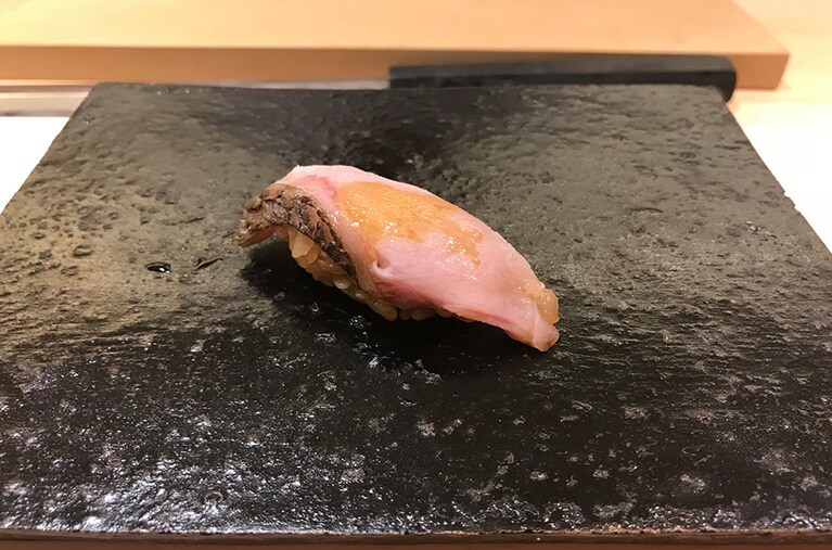 黒むつは温かめの40度。口の中でトロリと溶ける。