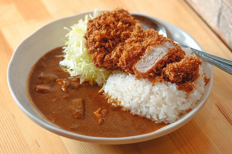 ロースカツカレー 1,200円(税込み)。