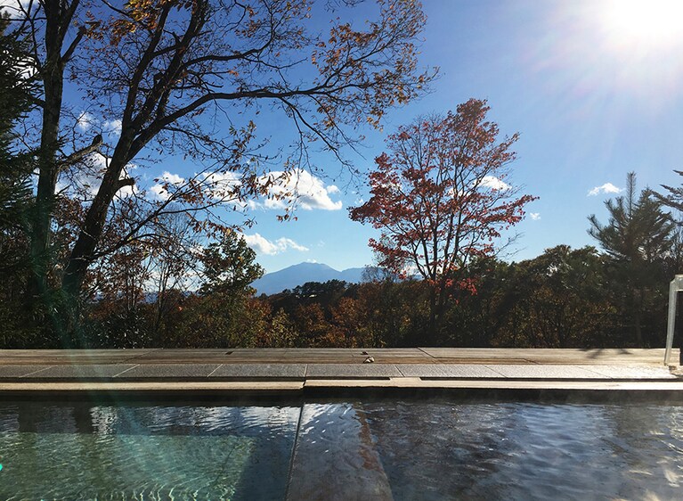 HOTEL KURBIO［群馬／草津温泉］遠く浅間山まで一望できる。