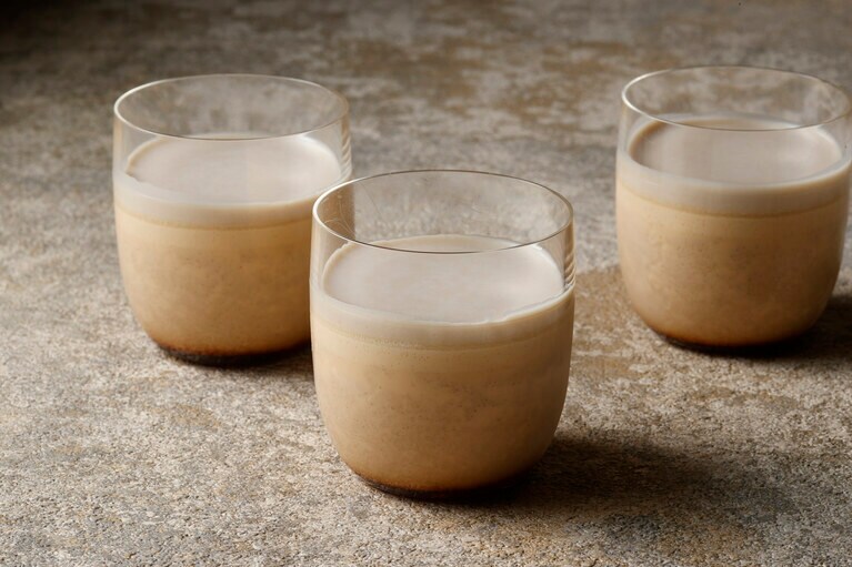 笠間産新栗のプリン。各864円。