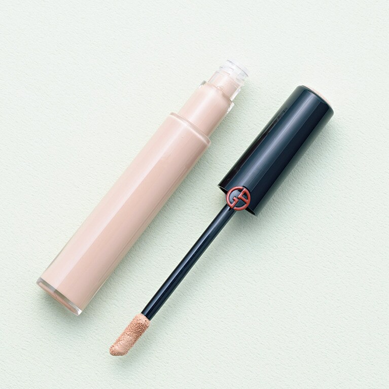 パワー ファブリック コンシーラー 全3色 5,000円／ジョルジオ アルマーニ ビューティ