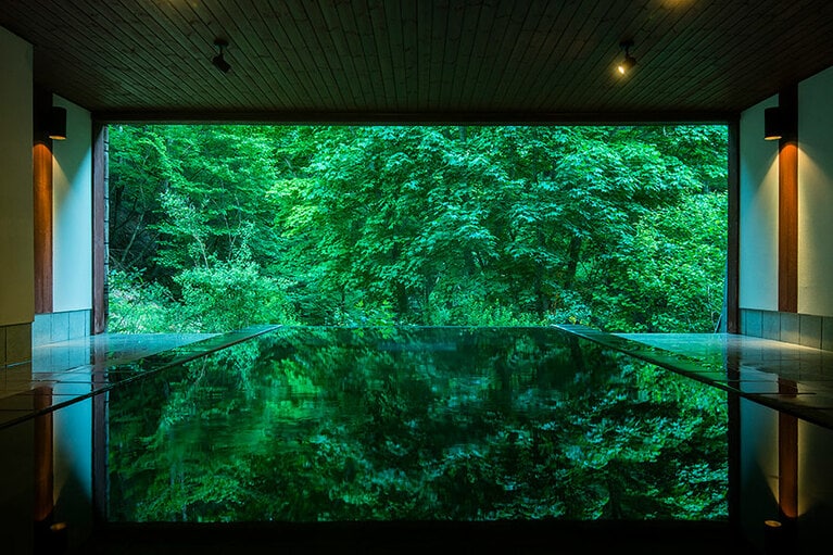 立ち湯「雪月花」。