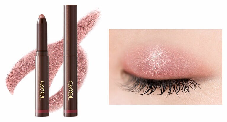 なめらかな質感と繊細なきらめきが特徴のスティックアイシャドウ。汗、皮脂、水に強いウォータープルーフ処方と、こすれに強いスマッジプルーフ処方で、夜までヨレもムラもなくキープ。保湿成分としてセラミドとスクワランが配合されているので、秋冬の乾燥シーズンにも安心。現在一番人気の秋の新色、ブラウンレッドのＧＦ０６ ワイングラス。エクセル グリームオンフィットシャドウ 1,320円／常盤薬品工業