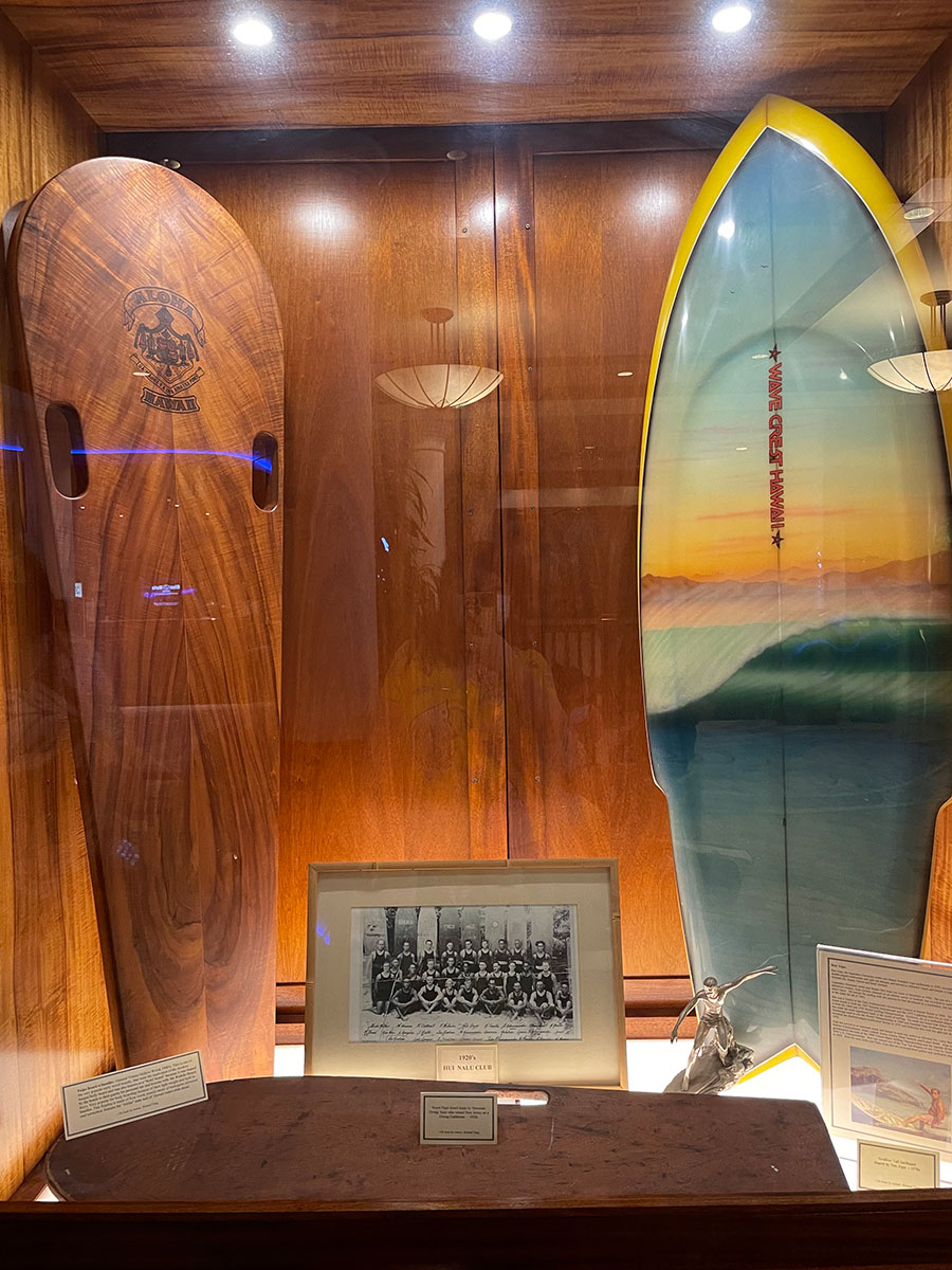 アウトリガー・ワイキキ・ビーチ・リゾート2階にあるデューク氏関連の展示。