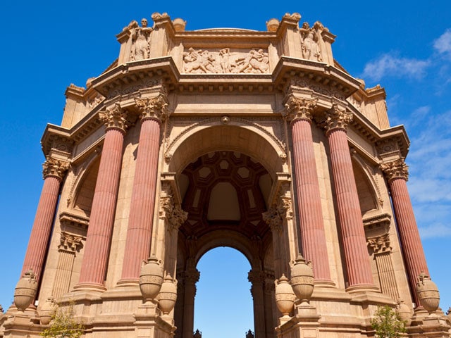 サンフランシスコで出会う古代ローマ風の巨大な殿堂 今日の絶景