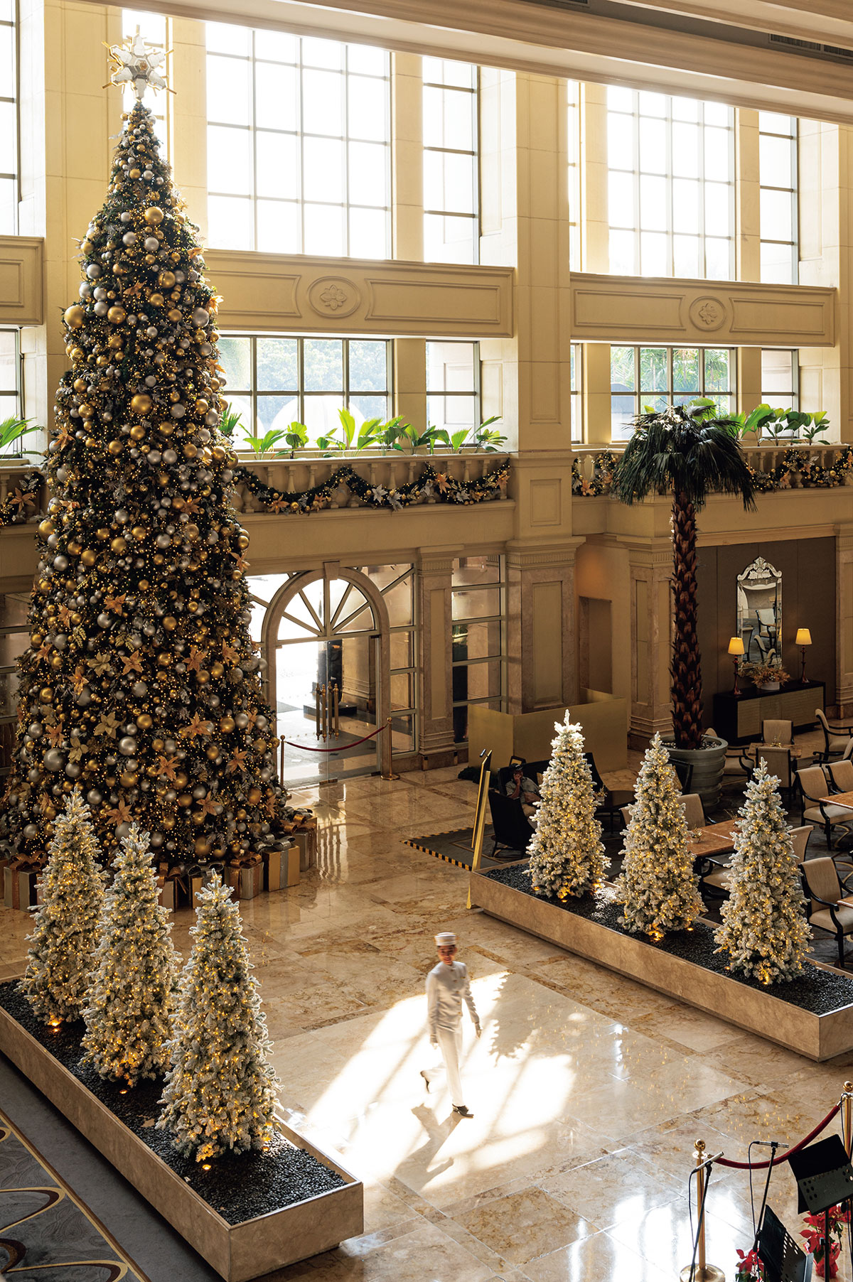 マニラの人々が毎年心待ちにするザ・ペニンシュラマニラの華やかなクリスマスデコレーション。