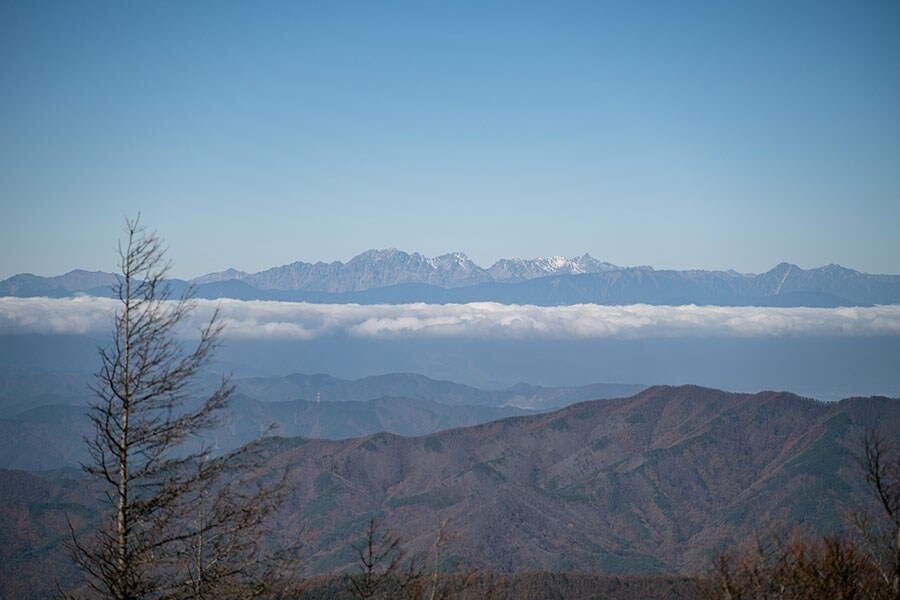 北アルプスがくっきりと。見えているのは穂高連峰と槍ヶ岳。