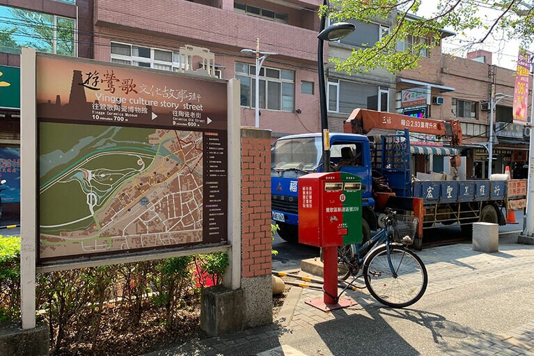 駅前には案内図がありますので、入念にチェックを。