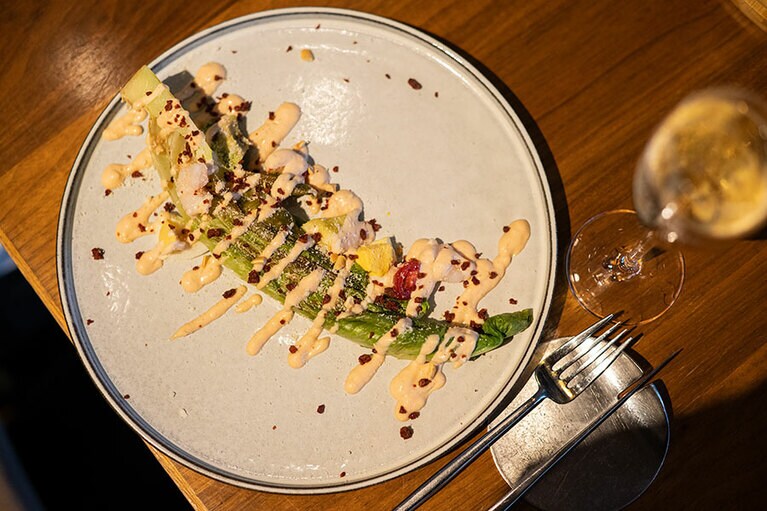 炙りコブサラダ。このたっぷりの量で1名分。