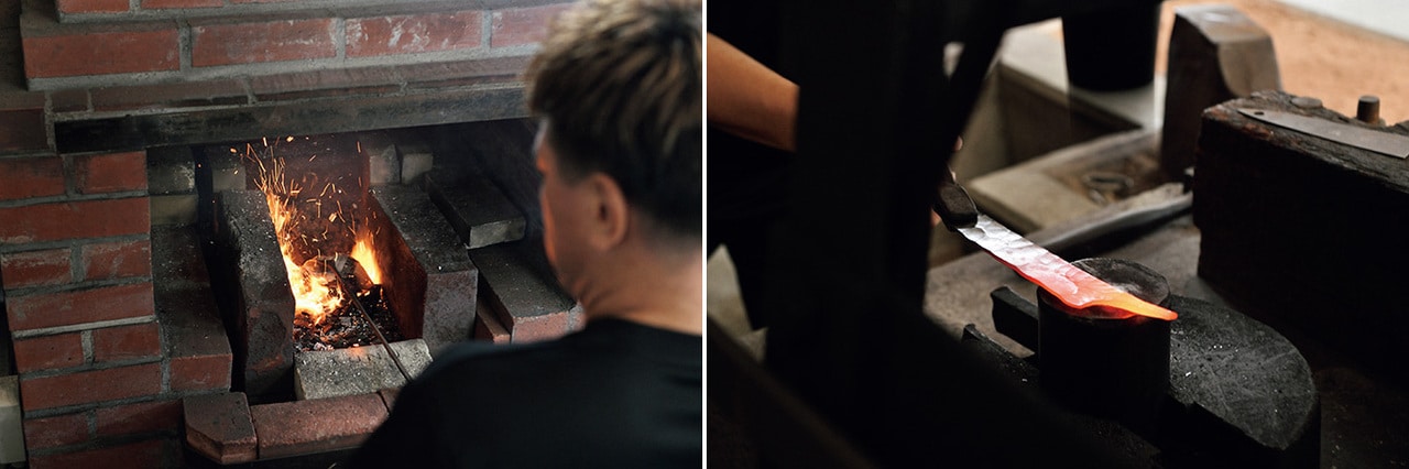 900℃もの高温の炉で鋼を熱し、ベルトつきハンマーで叩いて鍛え、刃の形を整える「鍛造」は灼熱の作業。「つらい仕事では？」とのエヴァンさんの問いに、「暑いだけで、形になっていくのが楽しいんです」と、黒﨑さん。