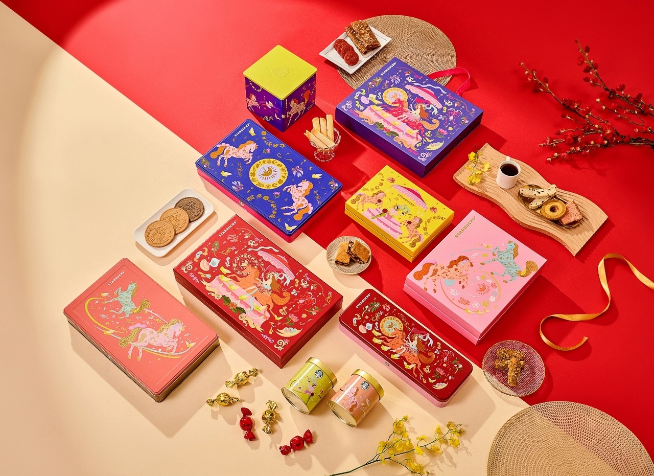 お菓子のセットも種類豊富。台湾人アーティストとコラボした美しいボックスも。