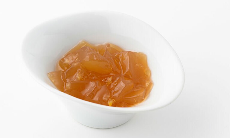 【石川県】金沢治与門窯スッポン堂の「薬草すっぽん煮こごりジュエリー」。