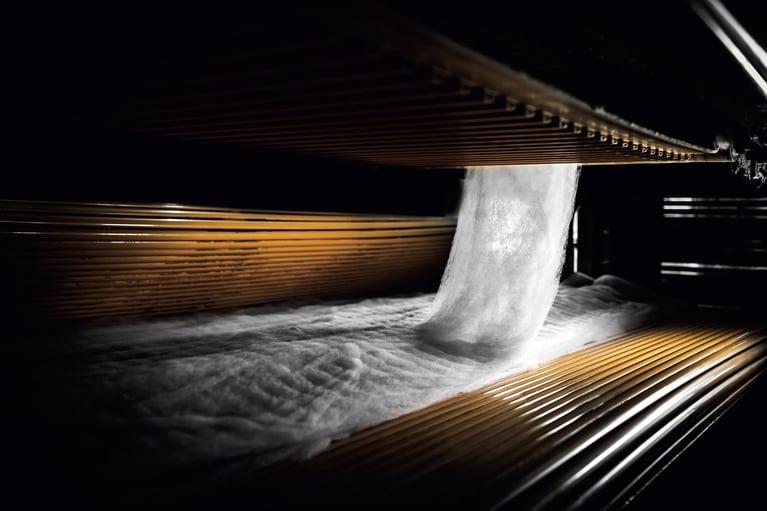 繊維と空気の適切なバランスを確保する。