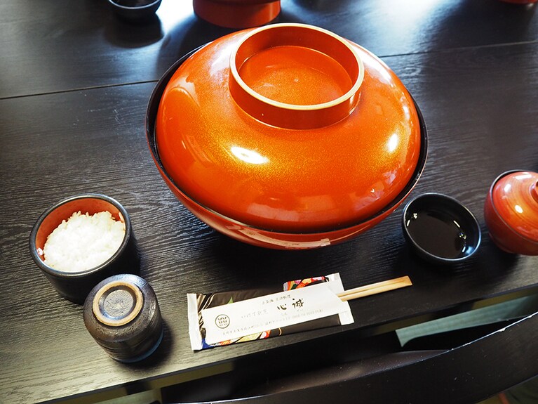 見たことないお椀の大きさ！