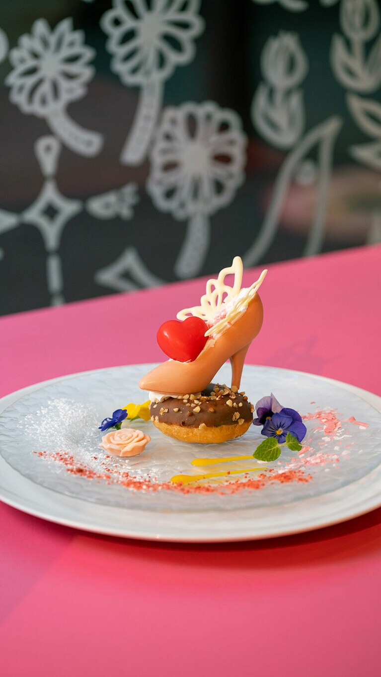 ショコラ夫人のハイヒールジュエリー 2,000円（ドリンクセット）。