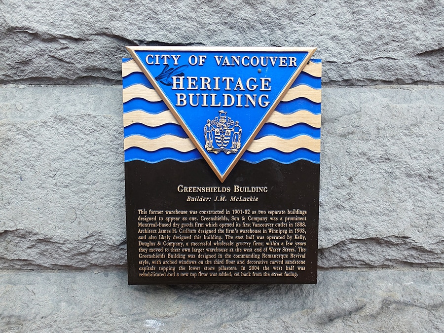 歴史ある建築物はバンクーバー市により遺産登録。