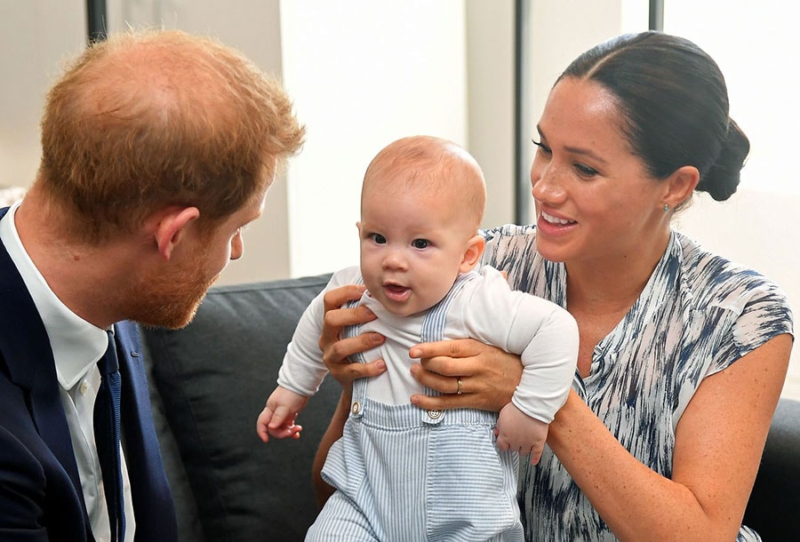 ハリー王子とメーガン妃、一人息子のアーチー君(2019年9月25日) ©アフロ