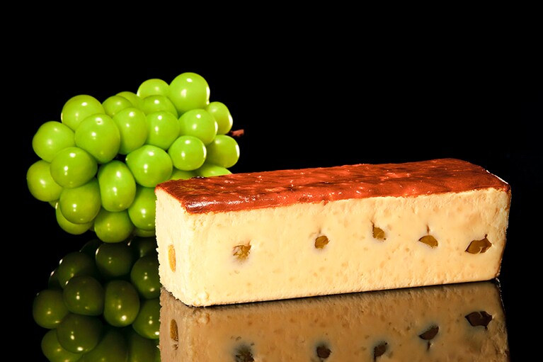 「旅するチーズケーキ(シャインマスカット)」 4,611円。※9月19日(土)販売予定