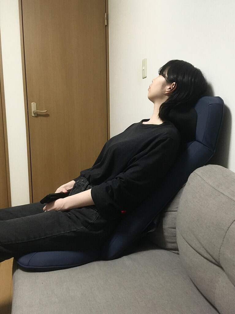 リビングや寝室、オフィスなどに気軽に持ち運べて、さまざまな場面で本格マッサージが楽しめますよ。