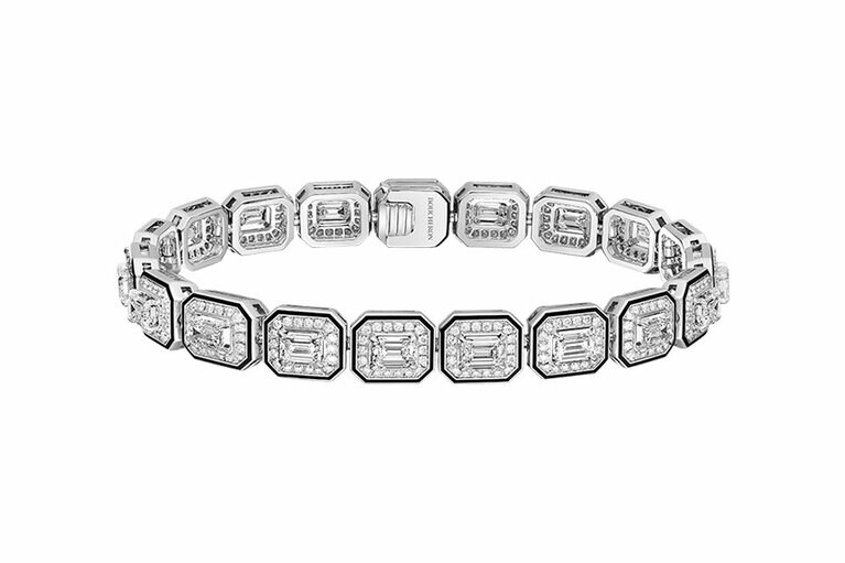 ヴァンドーム リズレ ブレスレット 11,286,000円。