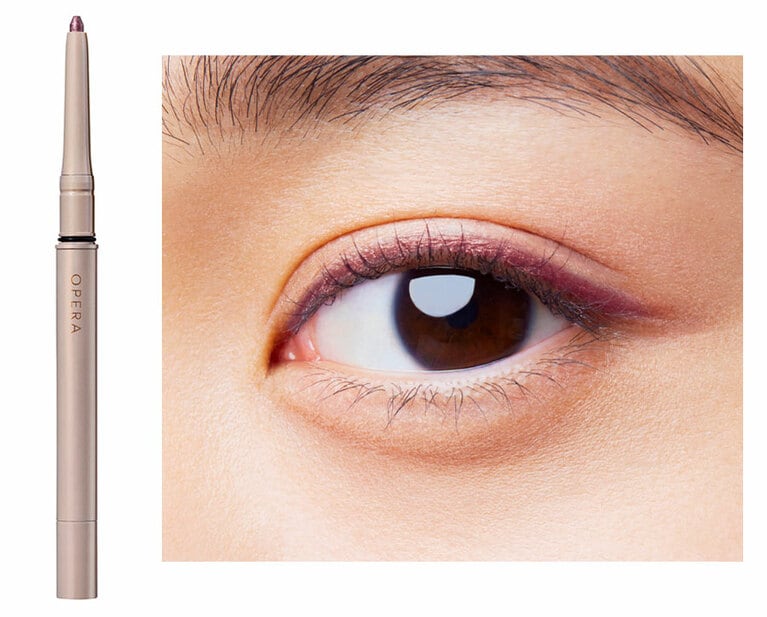 微細なパールを高配合したアイライナー。光の粒が色に奥行きを与え、グロウなツヤ感を生み出す。塗ったらピタッと密着、汗・皮脂・涙・こすれに強く夜まで長持ち。仲間入りしたばかりの新色は、赤みパープルのカシスカラー。アンニュイで色気のある目元を作れる。オペラ アイカラーペンシル 12カシス 1,650円／イミュ