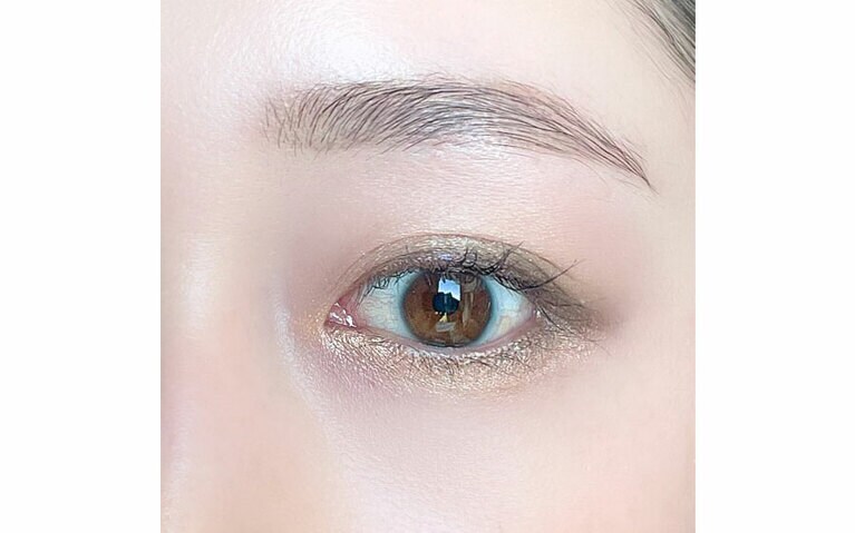 359 コスミック アイズのメイク画像。