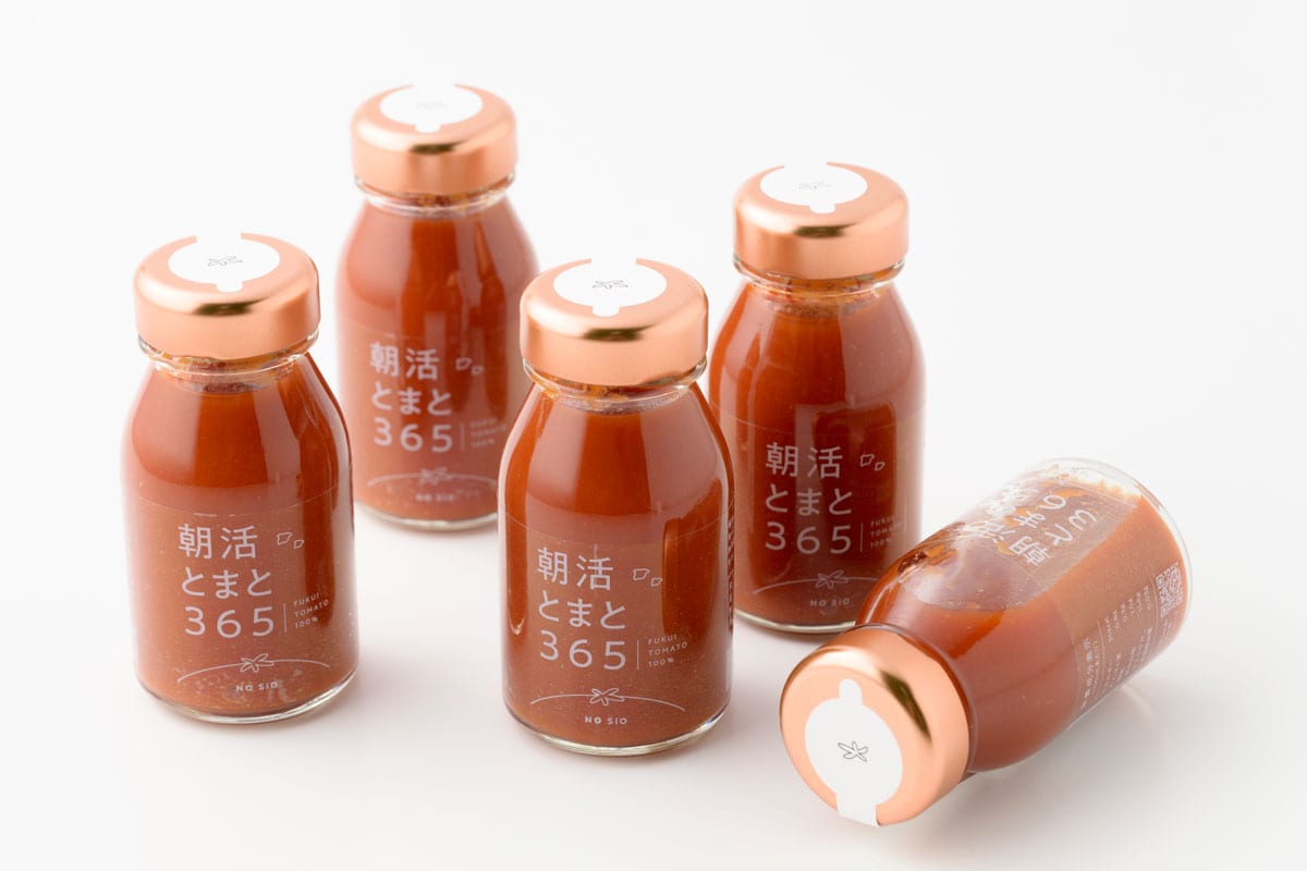 朝活トマト365 3,400円（130mL×5本）／完熟堂