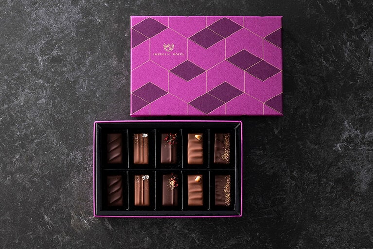 【新作】ボンボン ショコラ「ホワイトカカオ セレクション」5種 計10個入り5,500円＜数量限定＞。