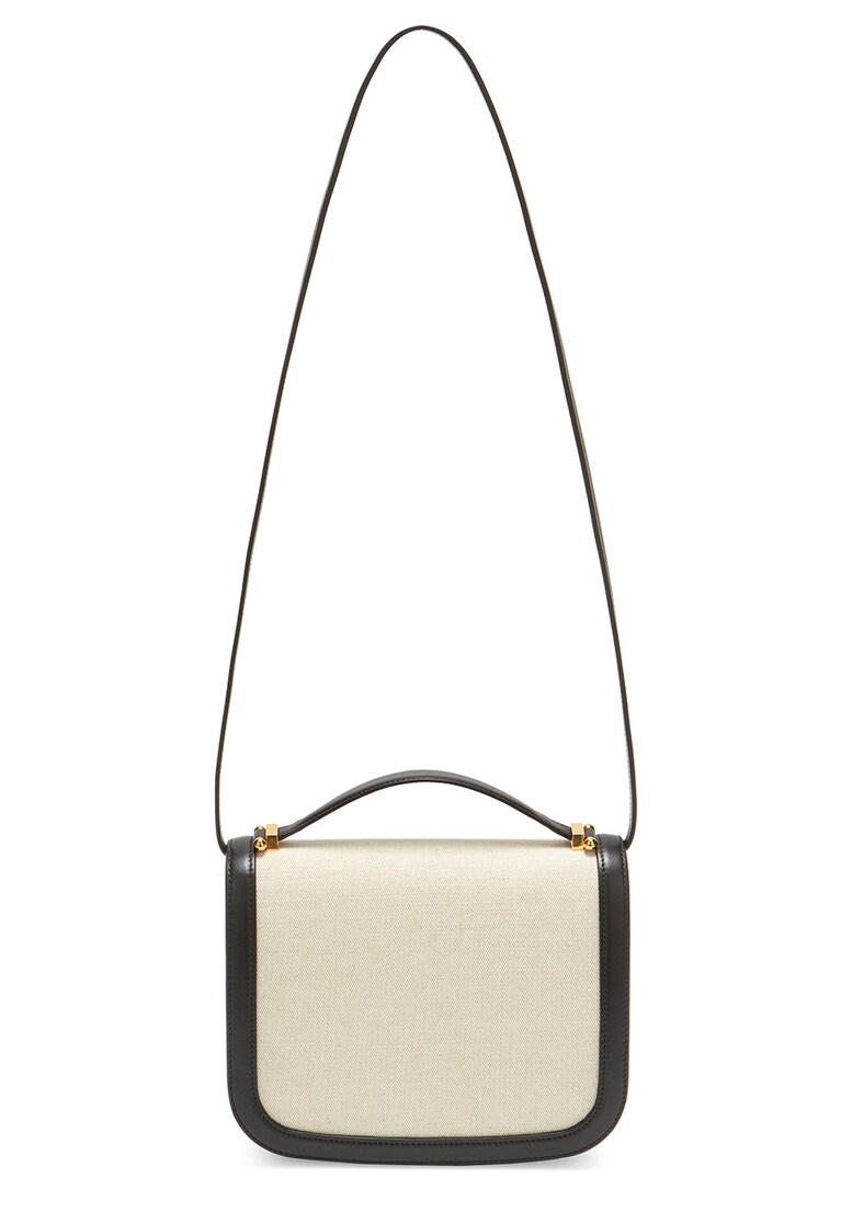 タオ バッグ(ミディアム)H16cm×W11cm×D6cm 195,000円。