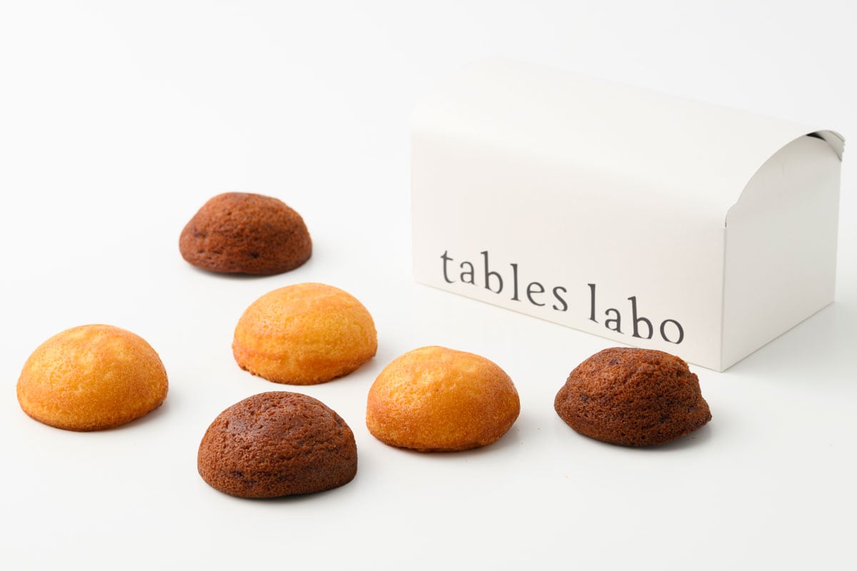 モチドレーヌ 各380円、モチドレーヌショコラ 各390円／tables labo