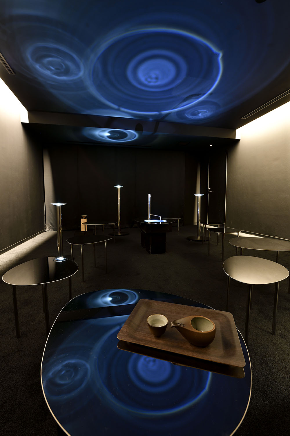 幻想的な空間で穏やかな癒やしへと導くメディテーションルームは、東京・南青山「Medicha」による監修。