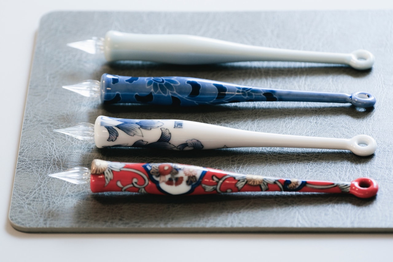 HIZEN5で販売されている伊万里焼のガラスペン。
