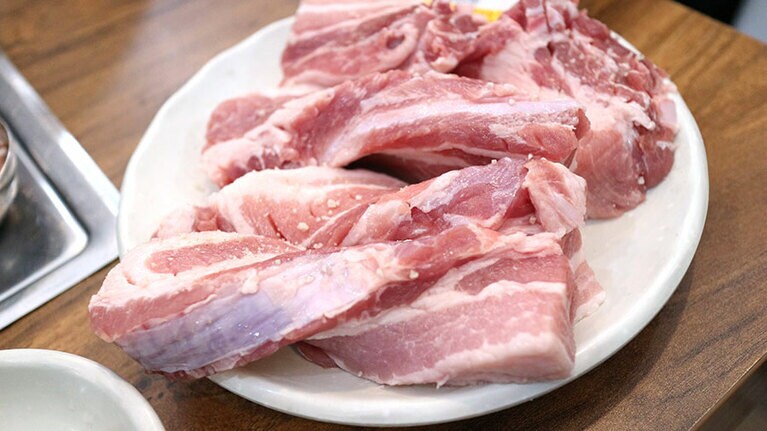 熟成サムギョプサル130グラム14,000ウォン。