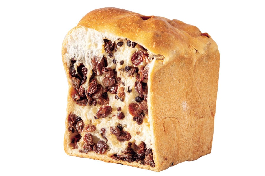 天然酵母を使用したぶどうパン1斤 900円。＠Bakery & Table 箱根