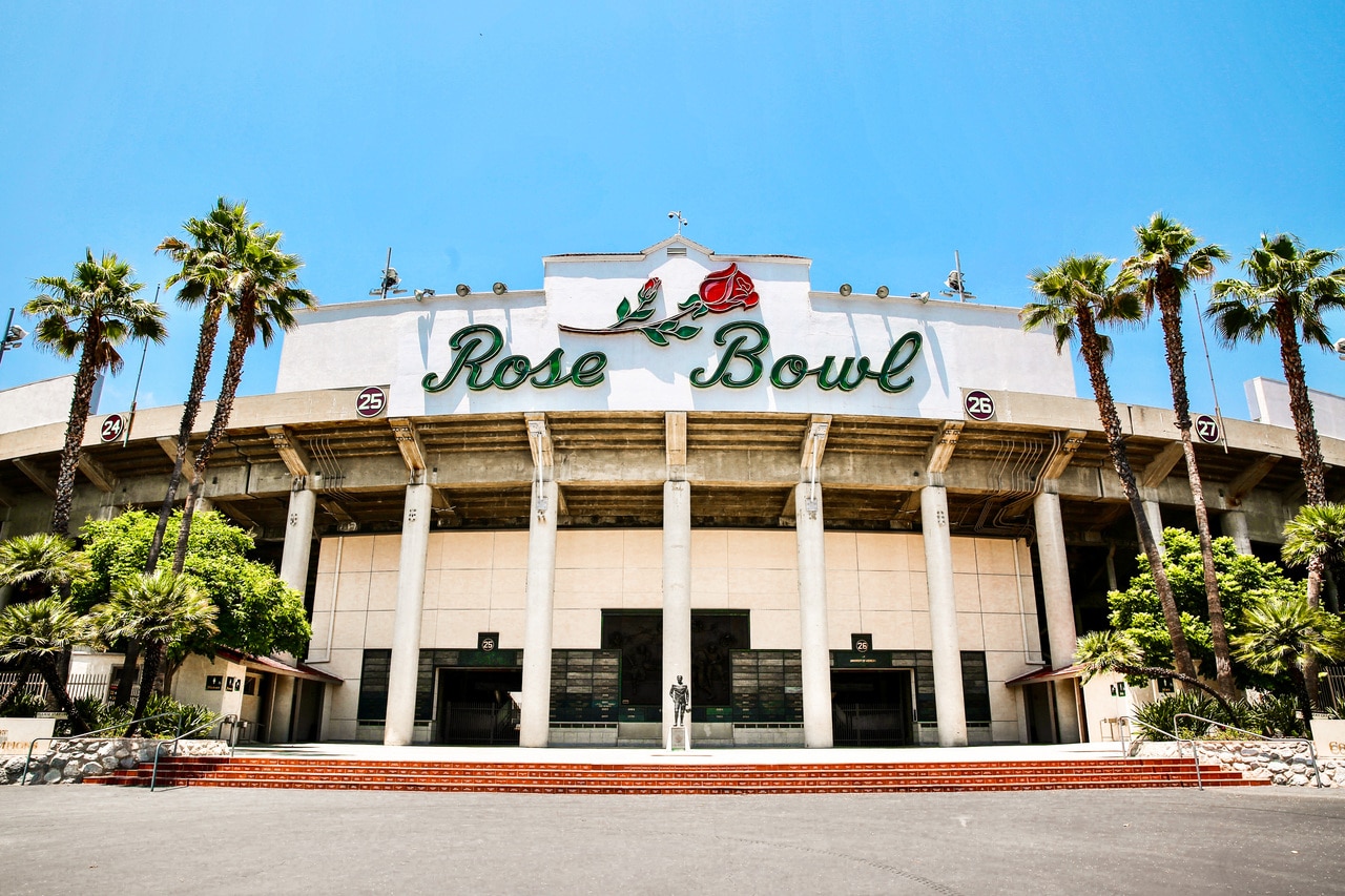 ローズボウル・スタジアム。周辺には美術館や公園が点在。© Rose Bowl Stadium