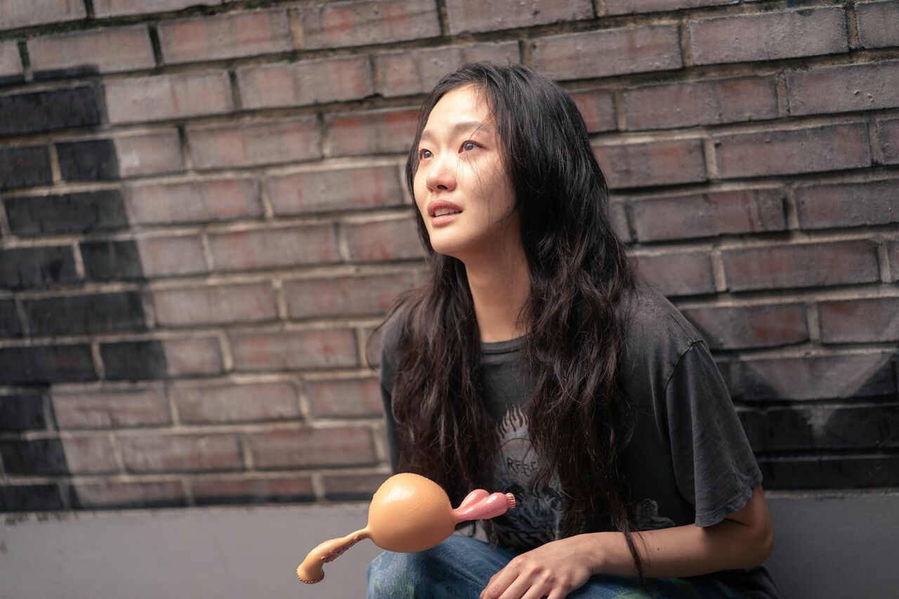 恋に破れ傷つくジェヒ ©2024 PLUS M ENTERTAINMENT AND SHOWBOX CORP.ALL RIGHTS RESERVED.
