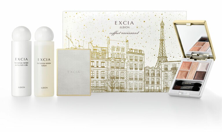 エクシア コフレ ラヴィソン 6,600円。セット内容：エクシア アイカラー カンテット 102、エクシア ラディアンスリニュー　エクストラ リッチミルク 80g、同 ローション 80ml。発売日：11月2日（木）