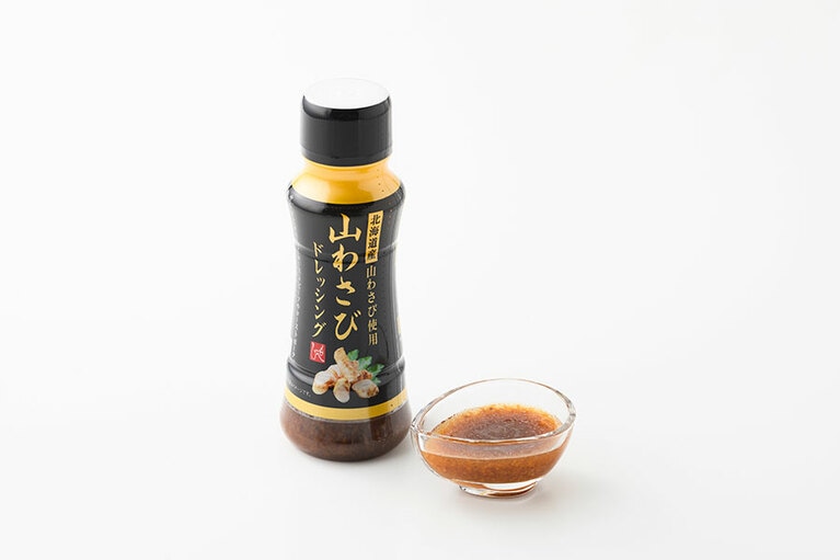 もへじ 山わさびドレッシング 498円（170ml）。