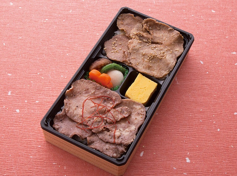 利久 牛たん丼 たれと塩のW弁当 1,296円／膳まい