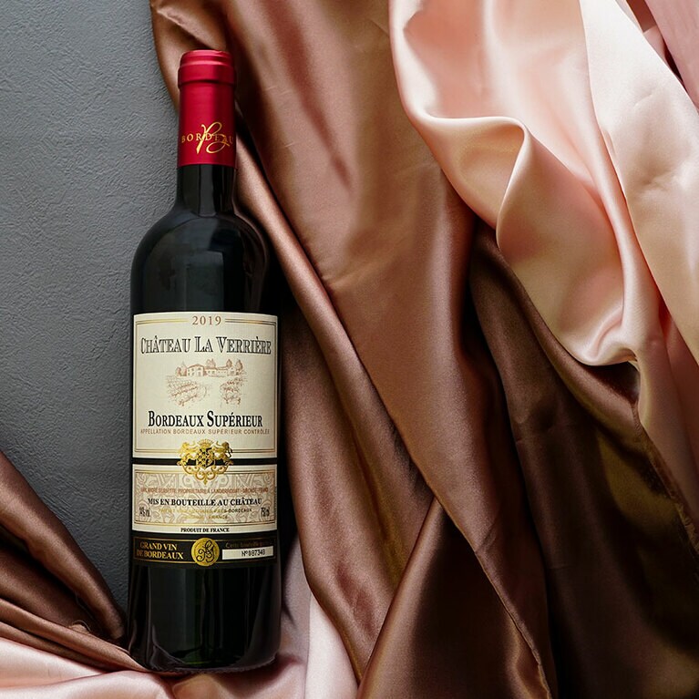 CH ラ ヴェリエール ルージュ 750ml 税込1,749円。