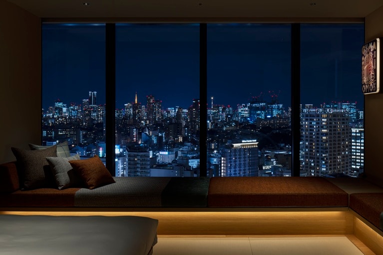 本来の夜景はこんな感じ。