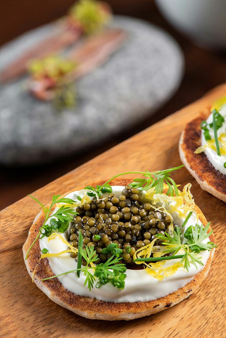 そば粉のパンケーキ（アサヤ・キッチン）。