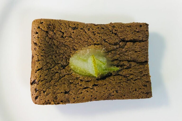 「和紅茶ショコラ」。カボスジャムのアクセントが心地よい。