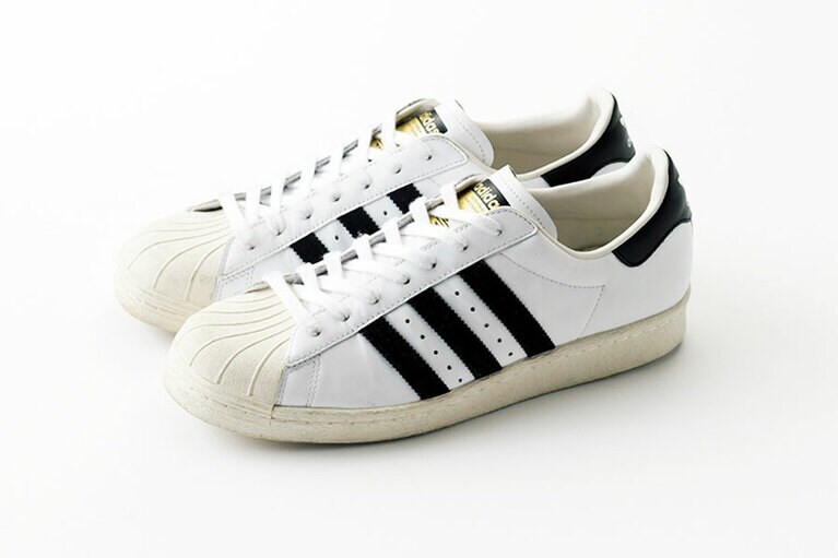 アディダス オリジナルス 「SUPERSTAR」 14,000円。